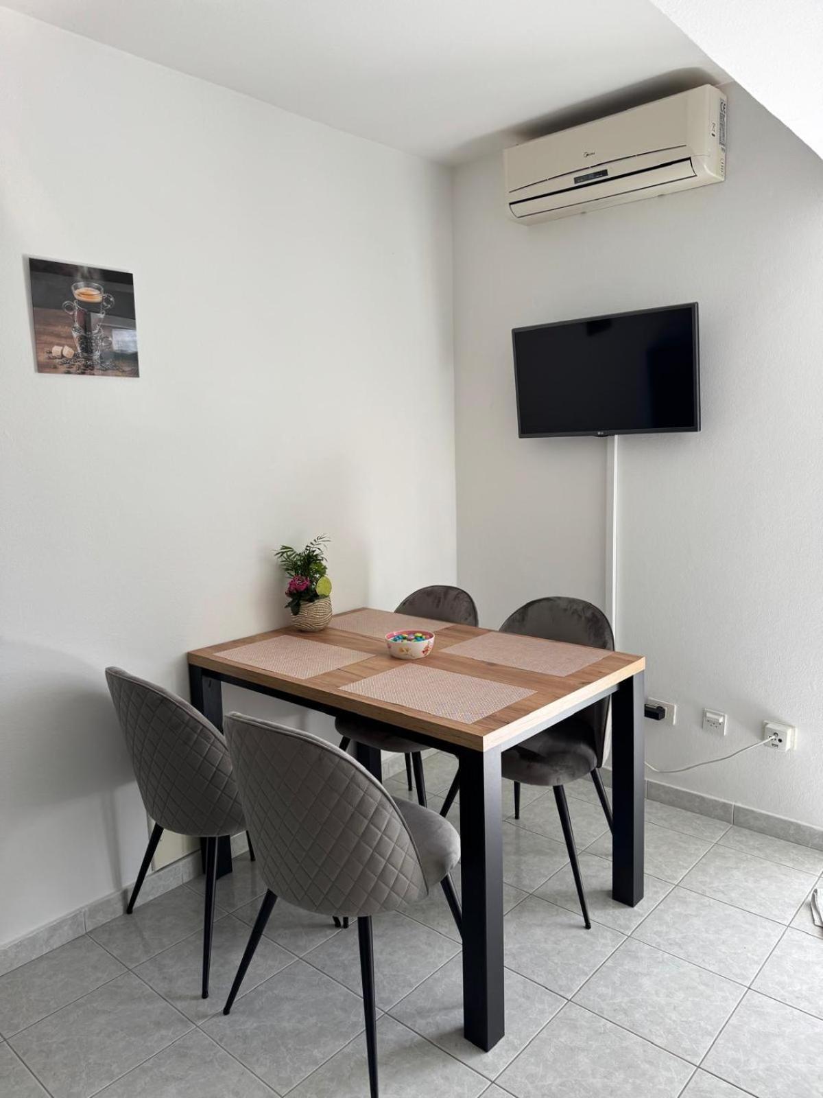 Apartments Birimac Pula Exterior photo